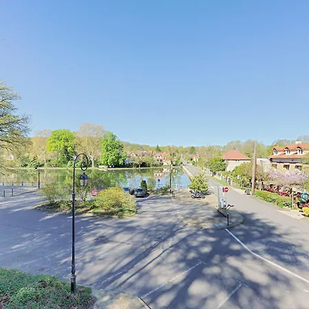 Face Au - Climatisation - Rer - Parking - 406
